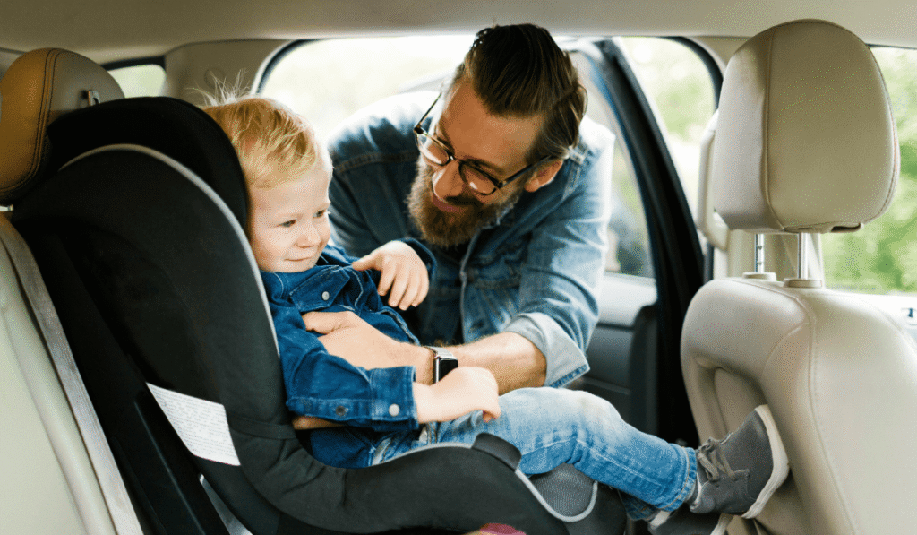 Jak wybrać fotelik samochodowy dla dziecka?