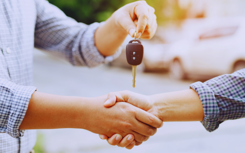 Jakie są wady i zalety zakupu auto poleasingowego?